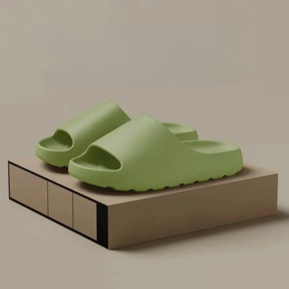 ComfyStep | Lichte strandslippers met dikke zool