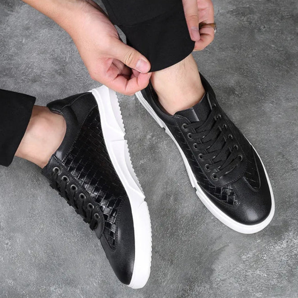 WovenWalk | Geweven sneakers met sportieve flair