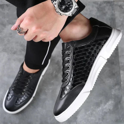 WovenWalk | Geweven sneakers met sportieve flair