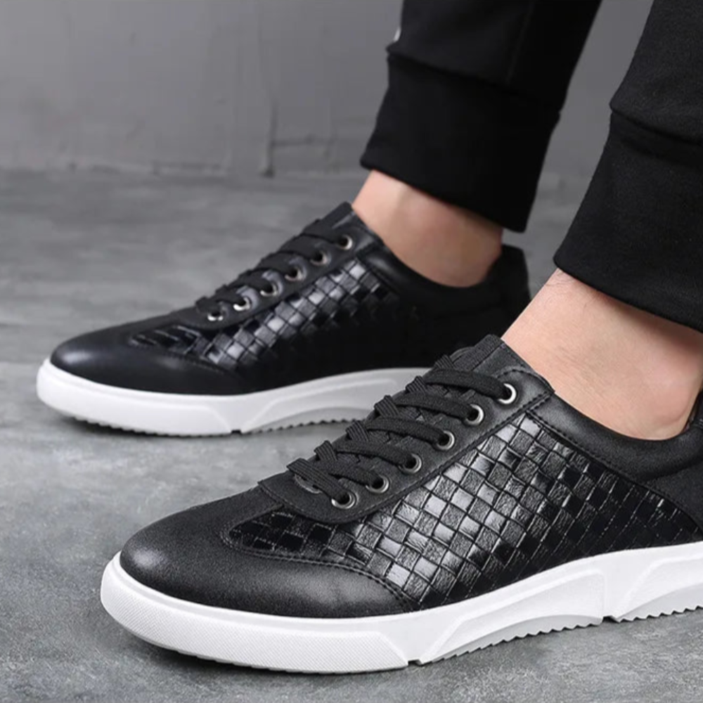 WovenWalk | Geweven sneakers met sportieve flair