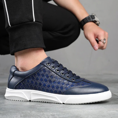 WovenWalk | Geweven sneakers met sportieve flair